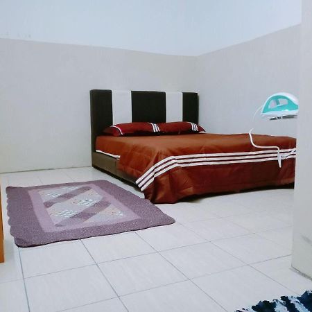 Homestay Ummi Razzin Kuala Kangsar Extérieur photo